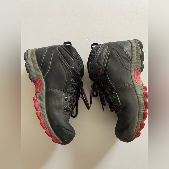 Columbia hiking boots - Picture 3 of 7